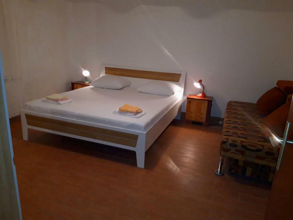 פג Apartments Andelka מראה חיצוני תמונה